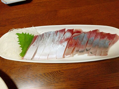 切って盛るだけ！素材の味！ふくらぎの刺身